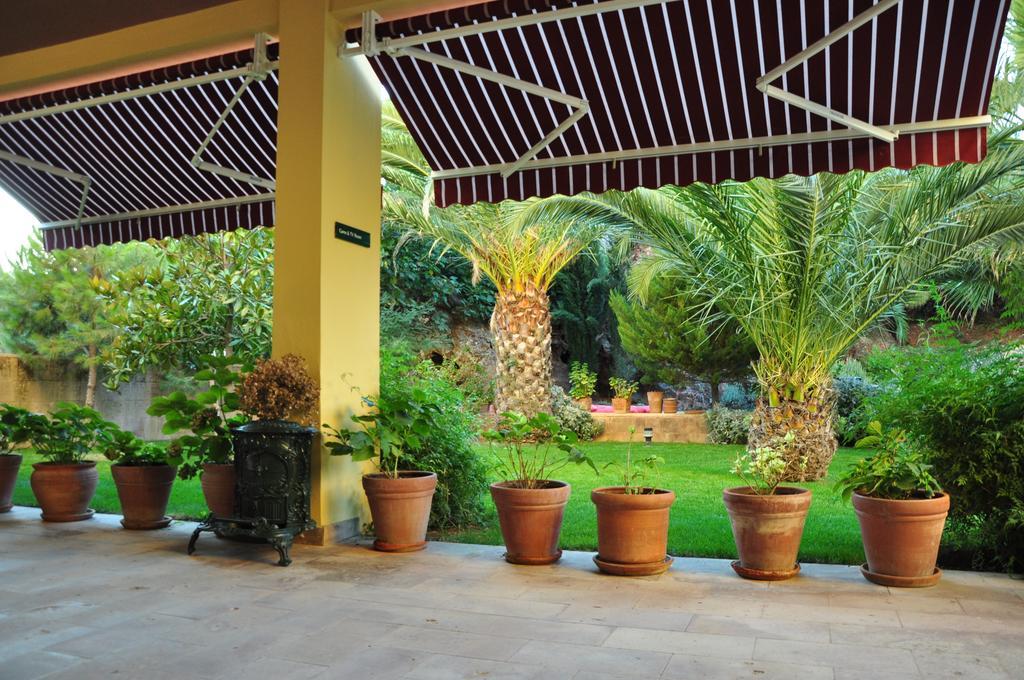 Palm Court Suites Ayvalı Exterior foto